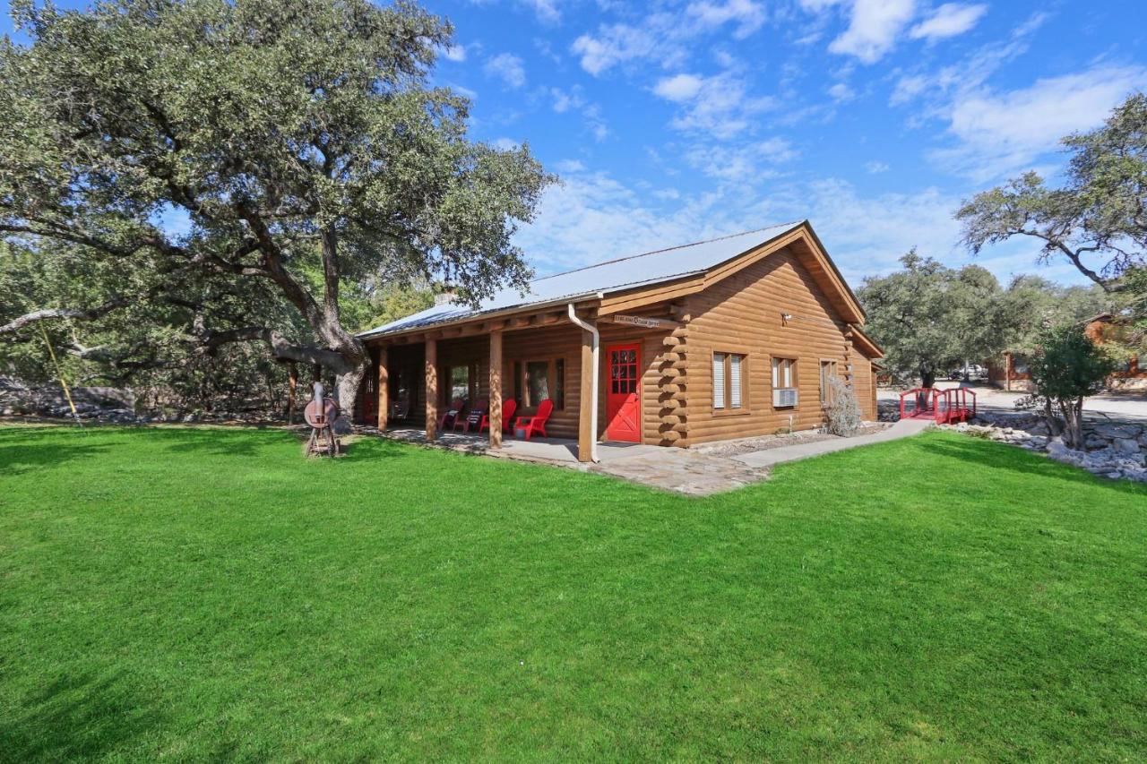 Wimberley Log Cabins Resort And Suites- Unit 4 Extérieur photo