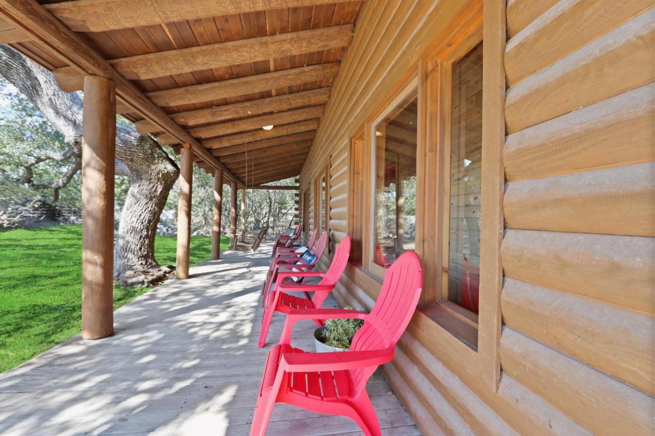 Wimberley Log Cabins Resort And Suites- Unit 4 Extérieur photo